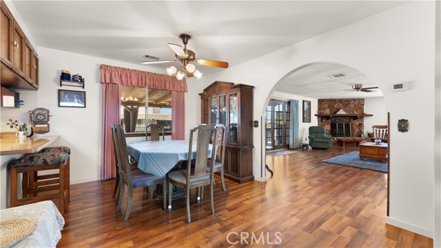 Detail Gallery Image 14 of 34 For 11140 Merino Ave, Apple Valley,  CA 92308 - 3 Beds | 2 Baths