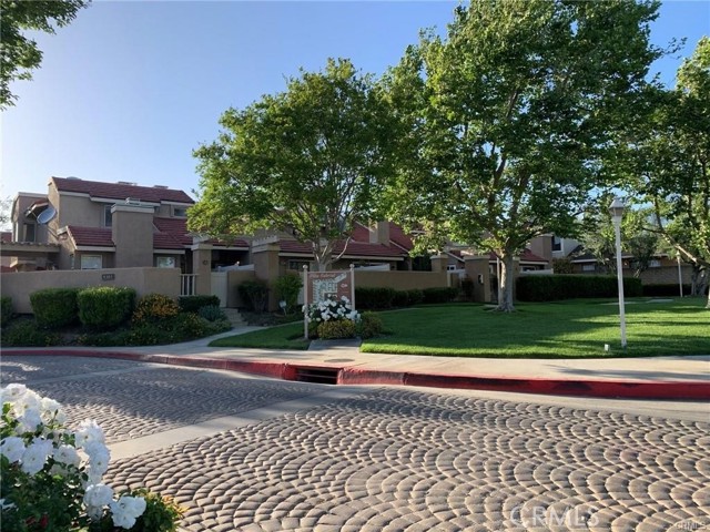 Detail Gallery Image 6 of 8 For 8402 Cedarwood, Rancho Cucamonga,  CA 91730 - 2 Beds | 2 Baths