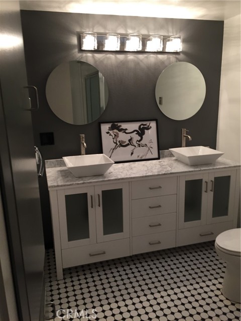 Detail Gallery Image 5 of 5 For 13421 Danbury, Seal Beach,  CA 90740 - 2 Beds | 1 Baths