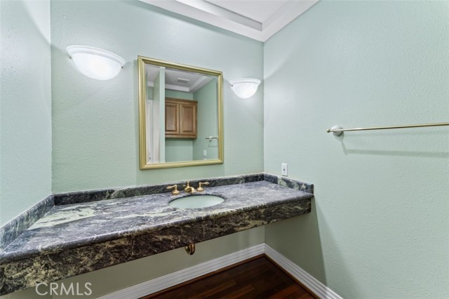 Detail Gallery Image 36 of 48 For 9609 Jellico Ave, Northridge,  CA 91325 - 4 Beds | 3/1 Baths