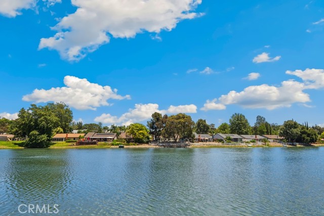 42724 Santa Suzanne Place, Temecula CA: https://media.crmls.org/medias/d96ab8ab-229e-44cd-8eec-0bd82b5866a2.jpg