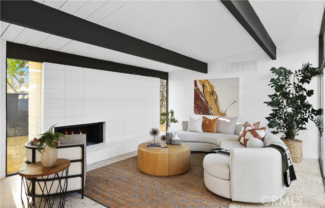 Detail Gallery Image 17 of 51 For 3730 E Casselle Ave, Orange,  CA 92869 - 4 Beds | 2 Baths