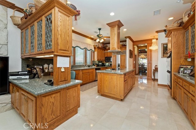 Image 12 of 75 For 6975 Wyndham Hill Drive