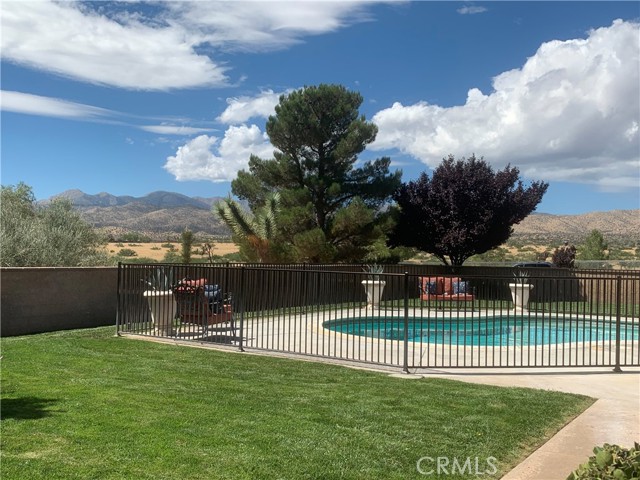 Detail Gallery Image 20 of 33 For 52775 Pipes Canyon Rd, Pioneertown,  CA 92268 - 3 Beds | 2/1 Baths