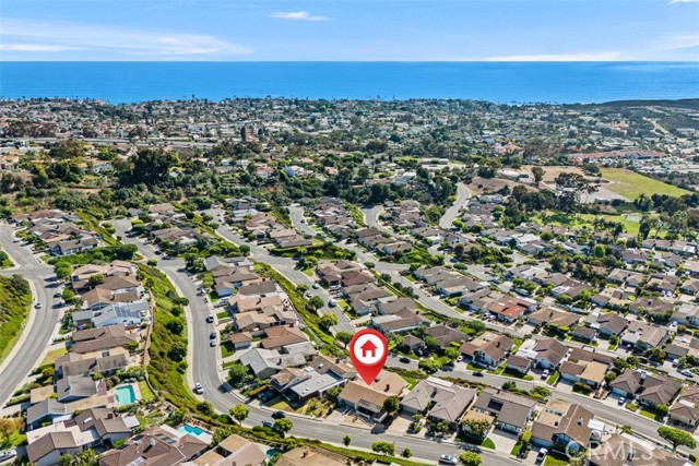 317 Calle Familia, San Clemente CA: https://media.crmls.org/medias/d96d5783-7a46-4efd-ab6c-f95404dd24cc.jpg