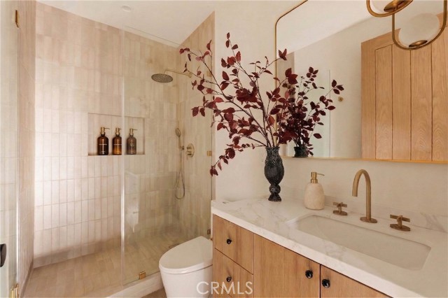 Detail Gallery Image 22 of 28 For 17852 Saticoy St, Reseda,  CA 91335 - – Beds | – Baths