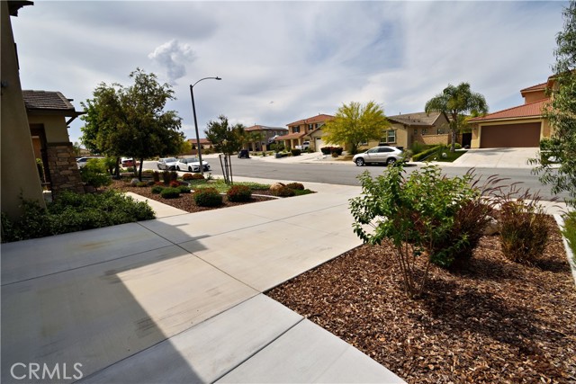 Detail Gallery Image 15 of 62 For 35582 Laurel Tree Ct, Winchester,  CA 92596 - 4 Beds | 3 Baths