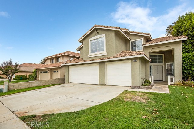 15050 Astor Ln, Fontana, CA 92337