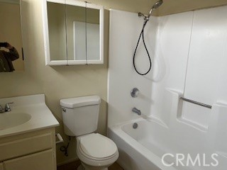 Detail Gallery Image 11 of 14 For 328 N Monterey St #D,  Alhambra,  CA 91801 - 3 Beds | 2/1 Baths