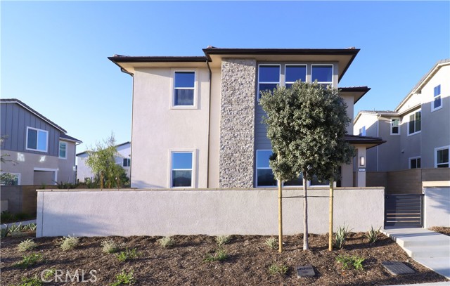 Front Image Thumbnail for CRWS25253725