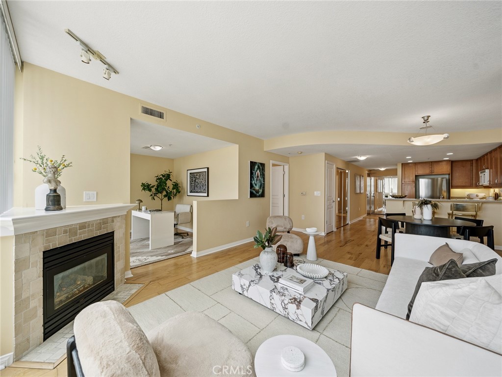 510 1st Ave - photo 12