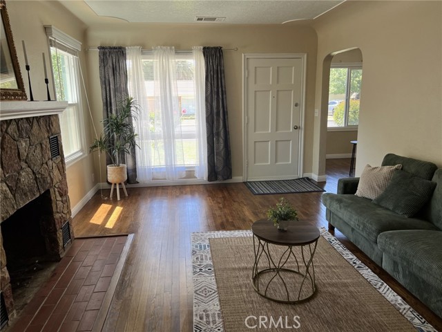 2030 Union Avenue, Merced CA: https://media.crmls.org/medias/d96f59d3-3367-45d8-be29-605c77644451.jpg