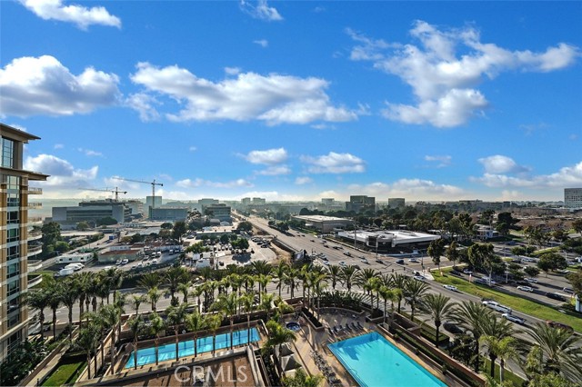 Detail Gallery Image 2 of 36 For 5124 Scholarship, Irvine,  CA 92612 - 2 Beds | 2/1 Baths