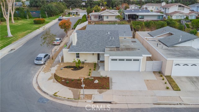 Detail Gallery Image 3 of 45 For 19112 Biddle Dr, Irvine,  CA 92603 - 5 Beds | 4 Baths