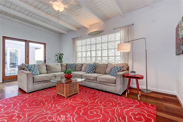 527 24th Street, Manhattan Beach, California 90266, 4 Bedrooms Bedrooms, ,2 BathroomsBathrooms,Residential,Sold,24th,SB23090916