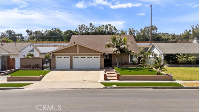 Detail Gallery Image 2 of 49 For 4360 E Addington Dr, Anaheim Hills,  CA 92807 - 4 Beds | 3 Baths