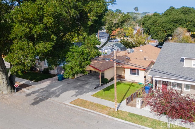 Detail Gallery Image 2 of 5 For 309 & 311 15th St, Paso Robles,  CA 93446 - – Beds | – Baths