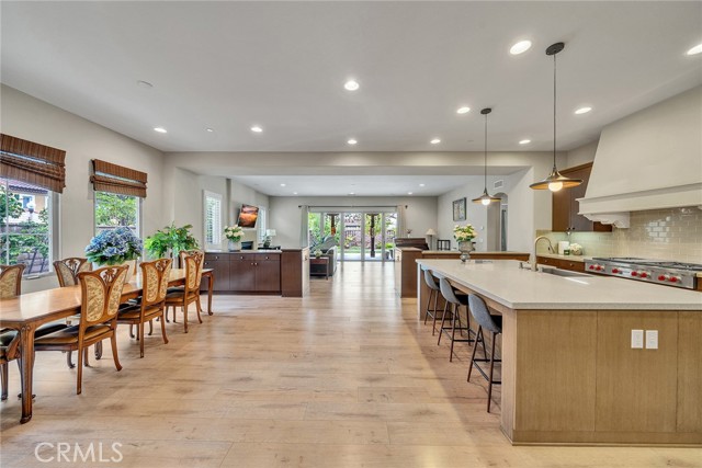 17 Lowland, Irvine CA: https://media.crmls.org/medias/d9714150-f826-443d-92fe-325dace5f844.jpg