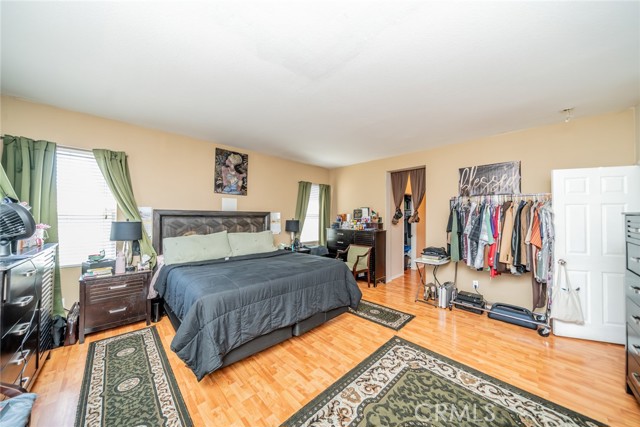 Detail Gallery Image 15 of 29 For 855 Browning Ct, San Jacinto,  CA 92583 - 5 Beds | 2/1 Baths