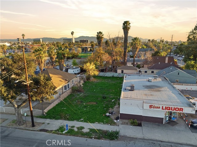 Detail Gallery Image 5 of 8 For 687 W 9th, San Bernardino,  CA 92410 - – Beds | – Baths