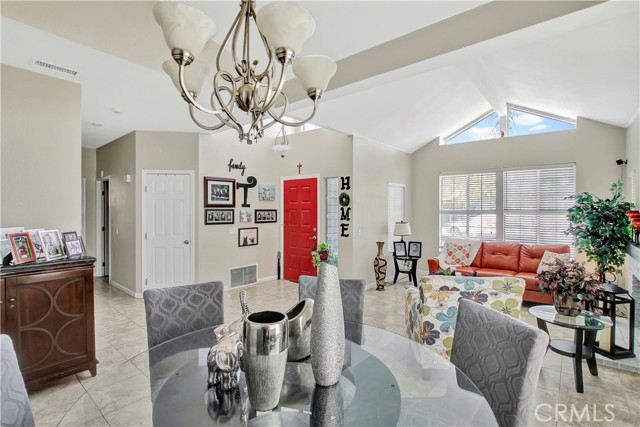 Detail Gallery Image 6 of 27 For 19975 Westerly Dr, Riverside,  CA 92508 - 3 Beds | 2 Baths