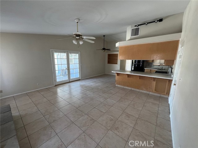 432 Vista Street, Ridgecrest CA: https://media.crmls.org/medias/d972acaf-9a09-437f-b86f-959d57f8140d.jpg