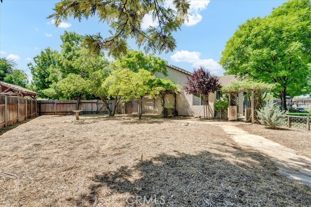 1774 Homestead Way, Lemoore CA: https://media.crmls.org/medias/d972f5f9-8aa4-45a7-91fe-7f8e03e5a0ee.jpg