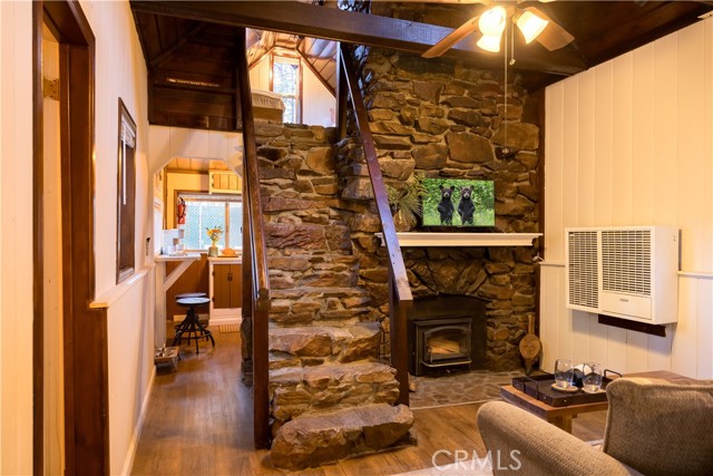 Detail Gallery Image 5 of 30 For 626 Elysian Bld, Big Bear City,  CA 92314 - 2 Beds | 1 Baths
