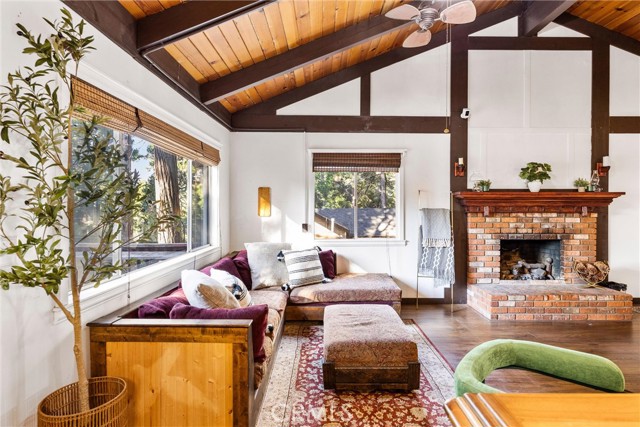 767 Big Oak, Crestline, CA 92325