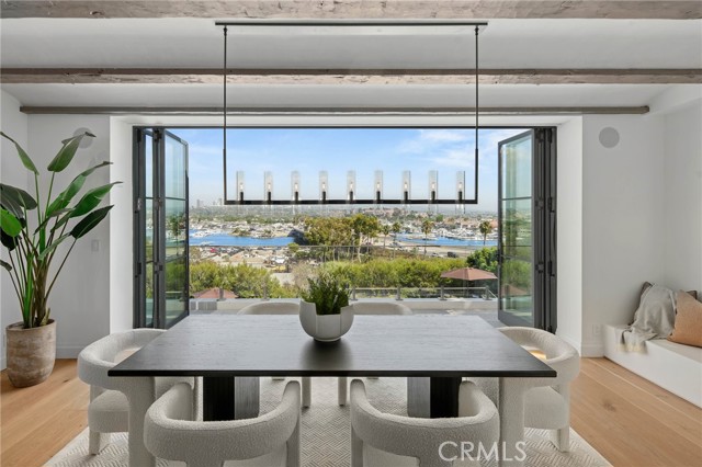 Detail Gallery Image 24 of 75 For 112 Kings Pl, Newport Beach,  CA 92663 - 6 Beds | 7/1 Baths