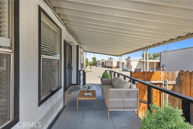 Detail Gallery Image 8 of 40 For 4 Dogwood Ln, Bakersfield,  CA 93308 - 3 Beds | 2 Baths