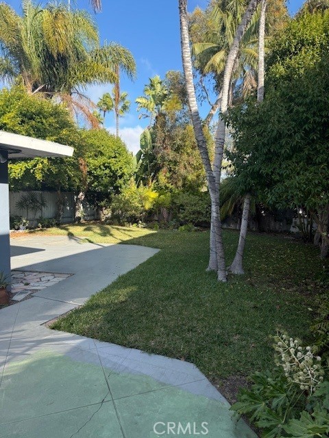 Detail Gallery Image 6 of 7 For 65 Beacon Bay, Newport Beach,  CA 92660 - 4 Beds | 3 Baths