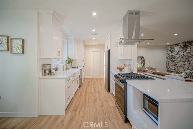 Detail Gallery Image 20 of 74 For 9851 Shadow Island, Sunland,  CA 91040 - 3 Beds | 2 Baths