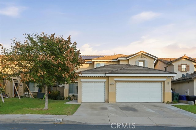 Detail Gallery Image 2 of 27 For 7441 Sultana, Fontana,  CA 92336 - 5 Beds | 3 Baths