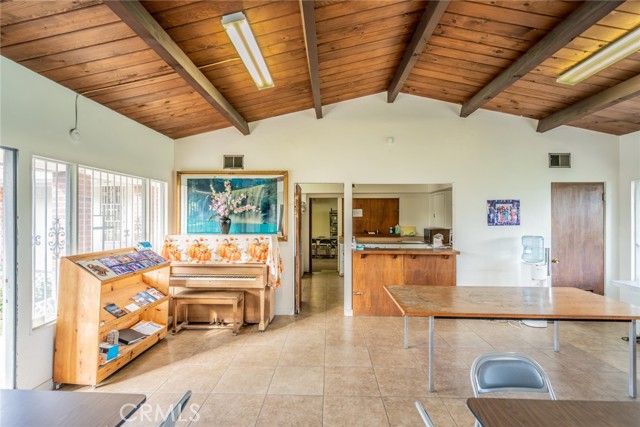 711 W C, Colton CA: https://media.crmls.org/medias/d974d61d-c728-4f8c-9f4d-b529a522897d.jpg