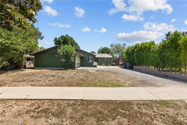 17172 Lahey Street, Granada Hills CA: https://media.crmls.org/medias/d974d87b-e780-4f61-9c89-1f23ca6eb044.jpg