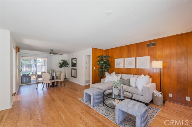 Detail Gallery Image 16 of 46 For 1241 S Walnut, Anaheim,  CA 92802 - 3 Beds | 2 Baths