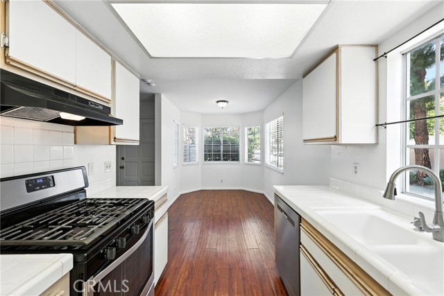 Detail Gallery Image 13 of 40 For 1204 N Sunflower Ave a,  Covina,  CA 91724 - 3 Beds | 2/1 Baths