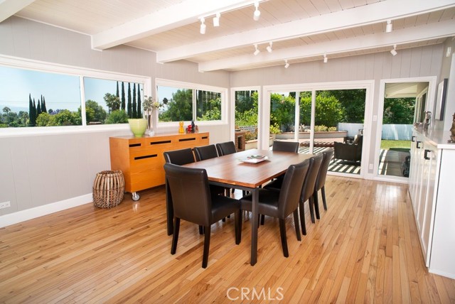 8464 Moorcroft Avenue, West Hills CA: https://media.crmls.org/medias/d9762bef-9aab-4673-bb47-061f44c5a2cb.jpg