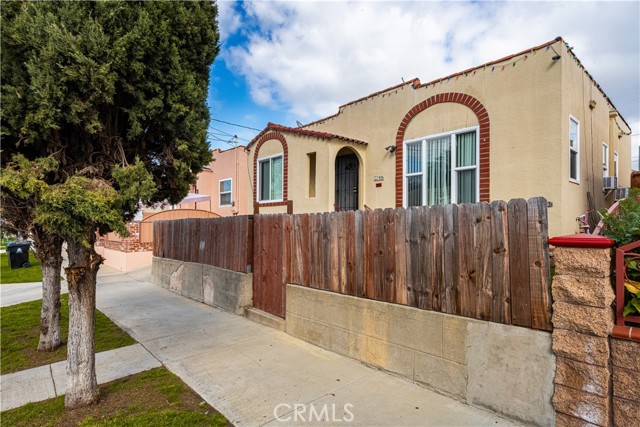 Detail Gallery Image 1 of 18 For 1048 Ronan Ave, Wilmington,  CA 90744 - 2 Beds | 1 Baths