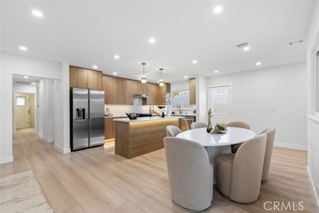 Detail Gallery Image 19 of 72 For 8633 Le Berthon St, Sunland,  CA 91040 - 5 Beds | 3 Baths