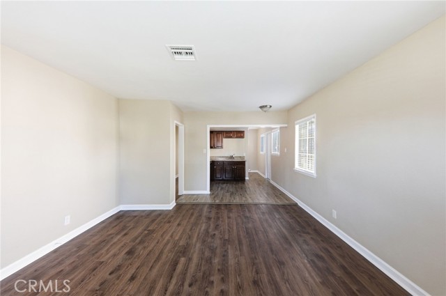 Detail Gallery Image 9 of 29 For 8113 Noble, Panorama City,  CA 91402 - 2 Beds | 1 Baths