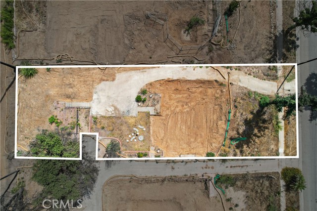 1091 E Mariposa Street, Altadena CA: https://media.crmls.org/medias/d9778da2-8759-4fc0-8a6c-43d3ef16bf9d.jpg