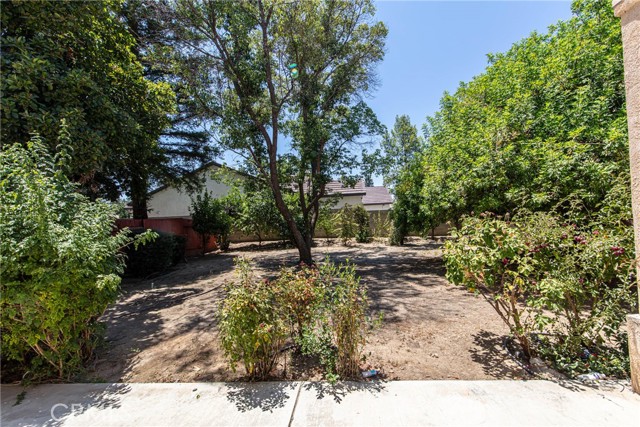 803 Mountain Park Drive, Bakersfield CA: https://media.crmls.org/medias/d977b73f-ac03-4ac2-ac83-2926424c652e.jpg