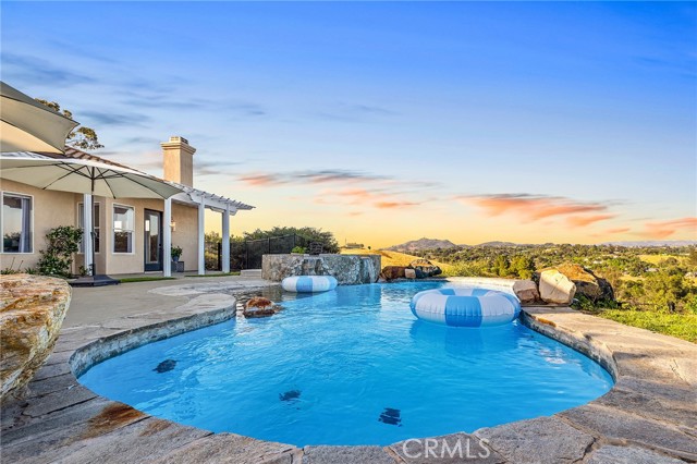 2278 Lindsey Court, Fallbrook CA: https://media.crmls.org/medias/d978042c-0dee-40b5-871c-ebe5e5101f37.jpg