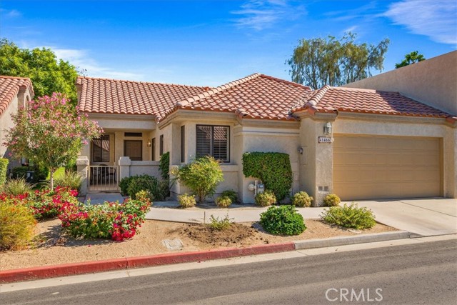 Detail Gallery Image 1 of 1 For 41466 Princeville Ln, Palm Desert,  CA 92211 - 2 Beds | 2 Baths
