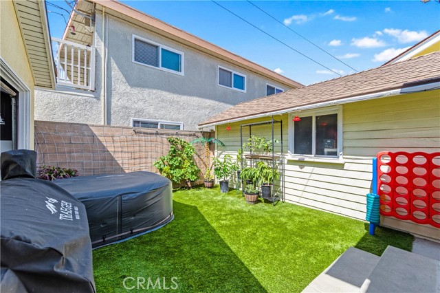 715 Olive Avenue, Huntington Beach CA: https://media.crmls.org/medias/d978f3e6-4eb3-4622-aef7-c5f7c38d4c8b.jpg