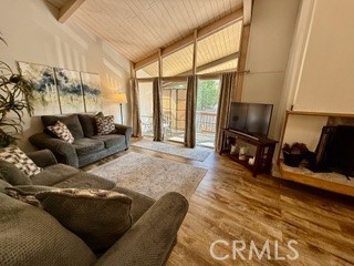 Detail Gallery Image 10 of 37 For 872 Sierra Vista, Twin Peaks,  CA 92391 - 3 Beds | 2 Baths