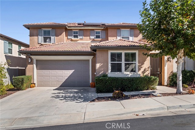 Detail Gallery Image 2 of 26 For 39562 Strada Pozzo, Lake Elsinore,  CA 92532 - 4 Beds | 3 Baths