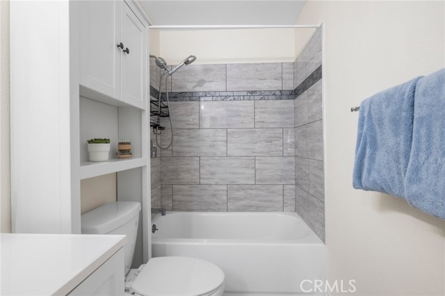 3605 E Anaheim Street, Long Beach CA: https://media.crmls.org/medias/d979ece8-0d36-479f-83b2-2fc4b8870cfc.jpg
